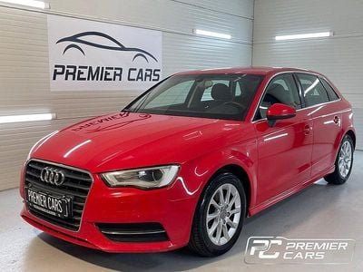 Begagnad Audi A3 Sportback Attraction 110 HK (80 kW) 2014 Röd Halvkombi