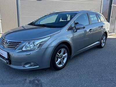 Grå Begagnad 2009 Toyota Avensis Business Edition Kombi | 48 900 kr (Marknadspris)