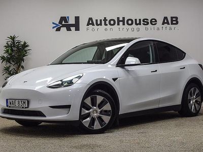 Vit Begagnad 2022 Tesla Model Y Standard Range SUV | 349 000 kr (Marknadspris)