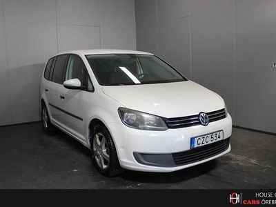 Vit Begagnad 2011 VW Touran Trendline Minibuss | 69 900 kr (Lite dyr)