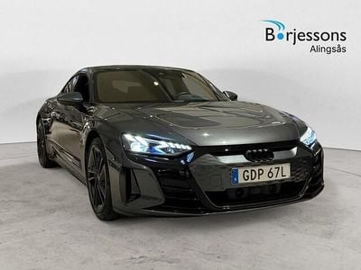 Daytonagrå pärleffekt Begagnad 2023 Audi e-tron GT quattro Sedan | 699 900 kr (Dyr)