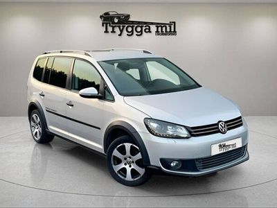 begagnad VW Touran Cross 1.4 TSI Manuell, 140hk, 7-sits