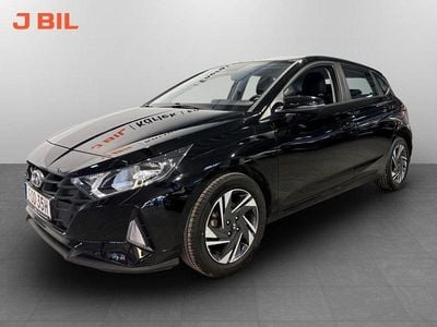 Svart Begagnad 2023 Hyundai i20 Essential Halvkombi | 169 900 kr (Marknadspris)