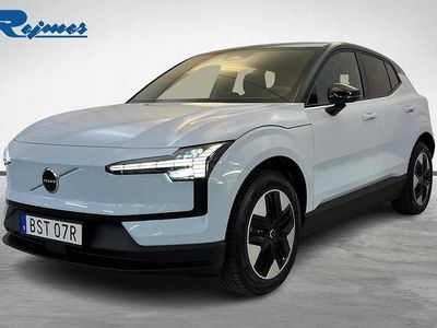 Ljusblå Begagnad 2024 Volvo EX30 Plus SUV | 369 500 kr (Marknadspris)