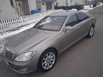 Cubanitsilvermetallic Begagnad 2007 Mercedes S500 Sedan | 115 000 kr