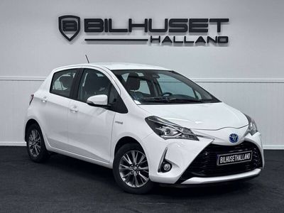 begagnad Toyota Yaris Hybrid e-CVT Euro 6 101hk | MOMS | 3970mil