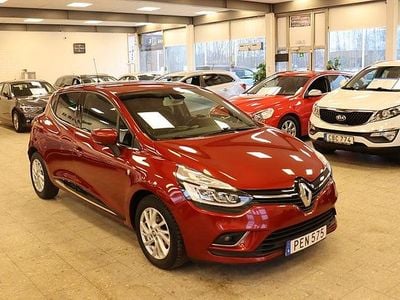 Röd Begagnad 2018 Renault Clio IV Intens Halvkombi | 64 900 kr (Bra pris)