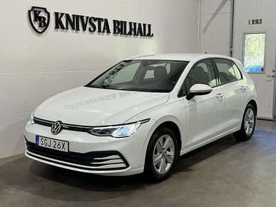 Begagnad VW Golf VIII Life 150 HK (110 kW) 2020 Vit Halvkombi