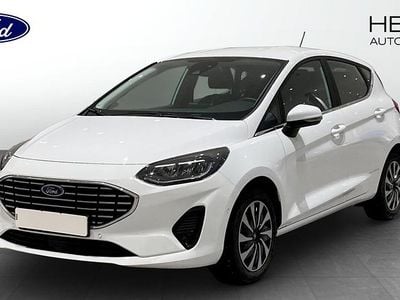 Vit Begagnad 2022 Ford Fiesta Halvkombi | 169 900 kr (Marknadspris)