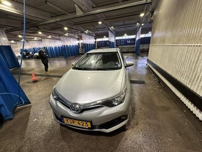 Toyota Auris Hybrid