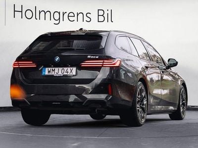 Begagnad BMW 530 M Sport 299 HK (219 kW) 2025 Safirsvart metallic Kombi