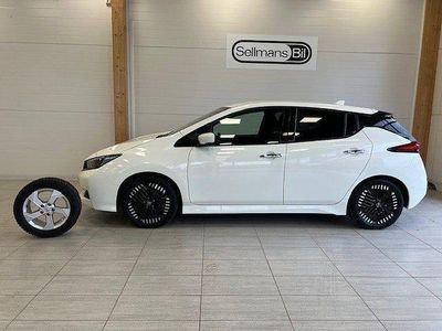 Vit Begagnad 2022 Nissan Leaf N-Connecta Halvkombi | 189 000 kr (Marknadspris)