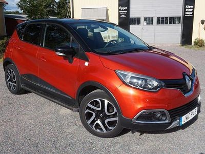 Flerfärgad Begagnad 2015 Renault Captur SUV | 104 900 kr (Marknadspris)
