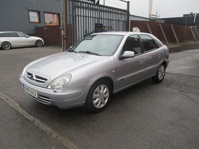 Begagnad Citroën Xsara 109 HK (80 kW) 2001 Silver Halvkombi