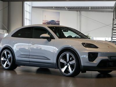 Porsche Macan 4 Electric