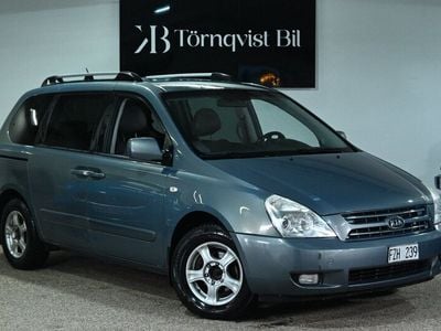 Begagnad Kia Carnival 185 HK (136 kW) 2008 Grå Minibuss