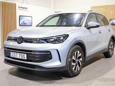 Silver (oyster silver metallic) Begagnad 2025 VW Tiguan Edition SUV | 379 900 kr (Marknadspris)
