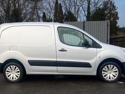 Begagnad Citroën Berlingo 2013 Silver metallic Minibuss