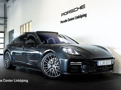 Mörkgrå (grey) Ny 2025 Porsche Panamera 4 Sedan | 1 852 000 kr