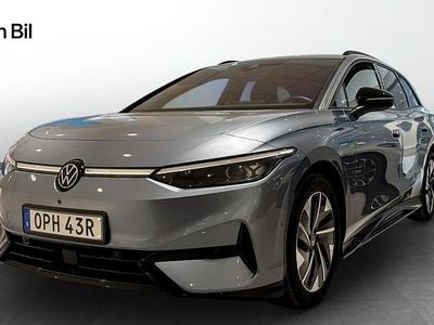Ljusblå Begagnad 2024 VW ID.7 Comfortline Kombi | 519 900 kr (Marknadspris)