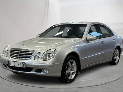 Begagnad Mercedes E240 Elegance 177 HK (130 kW) 2002 Ljusgrå