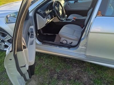Mercedes C220