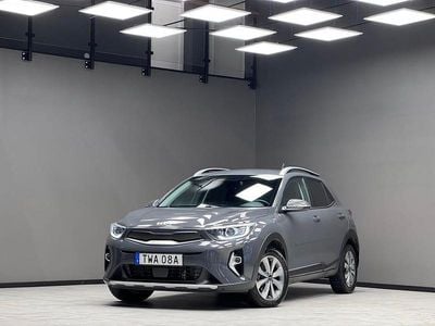 Grå Begagnad 2022 Kia Stonic Advance SUV | 219 900 kr (Marknadspris)