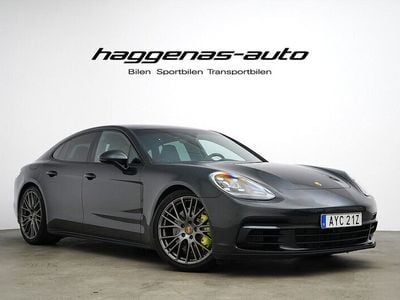 Porsche Panamera 4