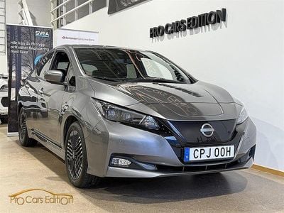 Begagnad Nissan Leaf 360º 110 kW (150 HK) 2022 Grå Halvkombi