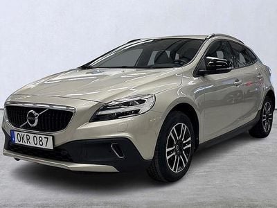 Ljusbrun Begagnad 2016 Volvo V40 Business Edition Halvkombi | 184 900 kr (Dyr)