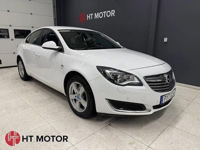 Vit Begagnad 2014 Opel Insignia Halvkombi | 129 900 kr (Dyr)