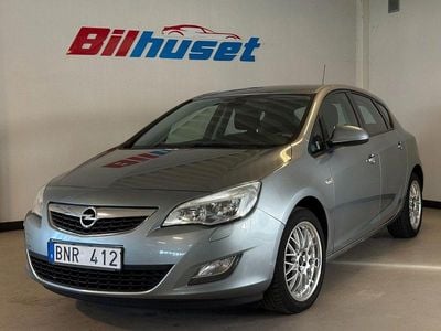Grå Begagnad 2010 Opel Astra Enjoy Halvkombi | 43 000 kr (Marknadspris)