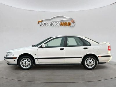 Vit Begagnad 2000 Volvo S40 Sedan | 22 500 kr (Lite dyr)
