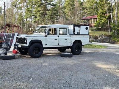 Begagnad Land Rover Defender 122 HK (89 kW) 2000