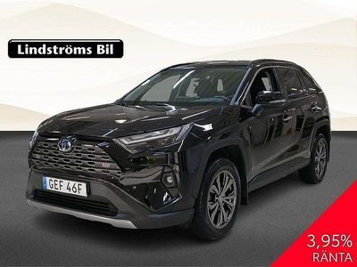 Svart Begagnad 2022 Toyota RAV4 Hybrid Executive SUV | 399 900 kr (Marknadspris)