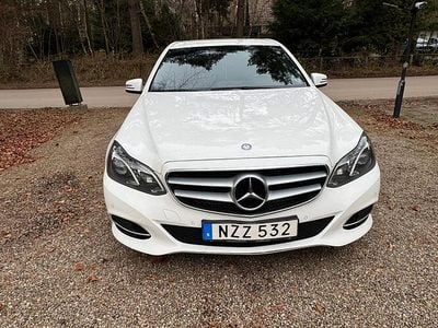 Vit Begagnad 2014 Mercedes E220 Sedan | 145 000 kr (Marknadspris)