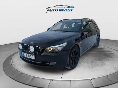 Begagnad BMW 530 235 HK (172 kW) 2010 Svart Kombi