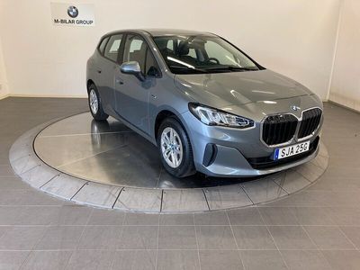 begagnad BMW 225 Active Tourer e xDrive / Navi / Backkamera / Dragkrok