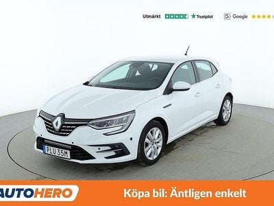 Vit Begagnad 2020 Renault Mégane IV Zen Sedan | 139 000 kr (Bra pris)
