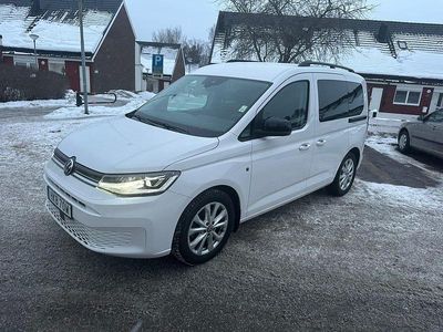 Begagnad VW Caddy 122 HK (89 kW) 2023 Minibuss