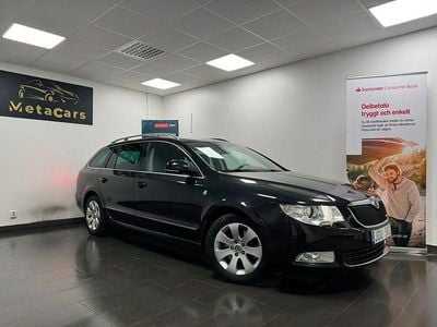 Begagnad Skoda Superb Elegance 105 HK (77 kW) 2011 Svart Kombi
