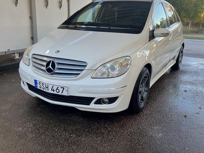 Mercedes B200