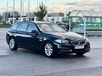 Svart Begagnad 2015 BMW 520 Kombi | 119 800 kr (Marknadspris)
