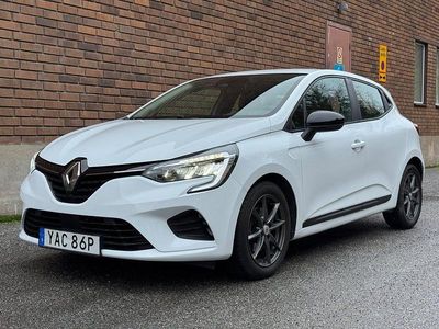Begagnad Renault Clio V Equilibre 91 HK (66 kW) 2022 Vit Halvkombi