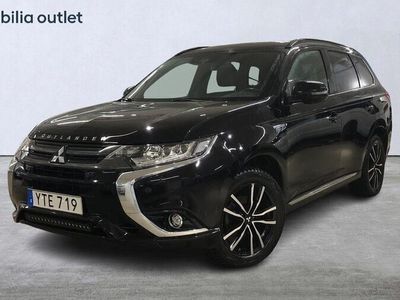 begagnad Mitsubishi Outlander P-HEV 2.0 Hybrid 4WD CVT 360-Kamera Drag