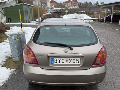 Begagnad Nissan Almera 98 HK (72 kW) 2006 Brun