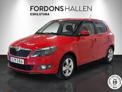 Röd Begagnad 2014 Skoda Fabia Ambition Halvkombi | 54 900 kr (Marknadspris)