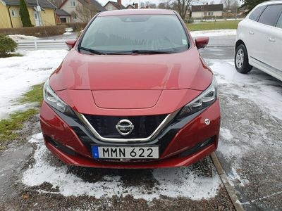 begagnad Nissan Leaf Leaffickparkerar automatiskt