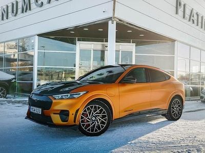 Svart Begagnad 2023 Ford Mustang Mach-E GT SUV | 549 000 kr (Marknadspris)