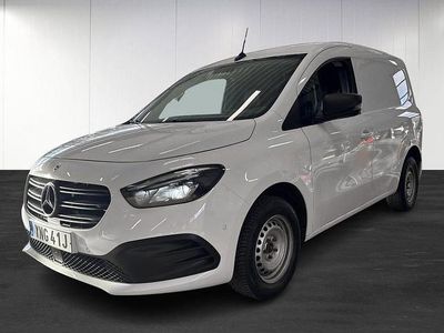 Vit Begagnad 2023 Mercedes Citan 110 | 199 000 kr (Marknadspris)